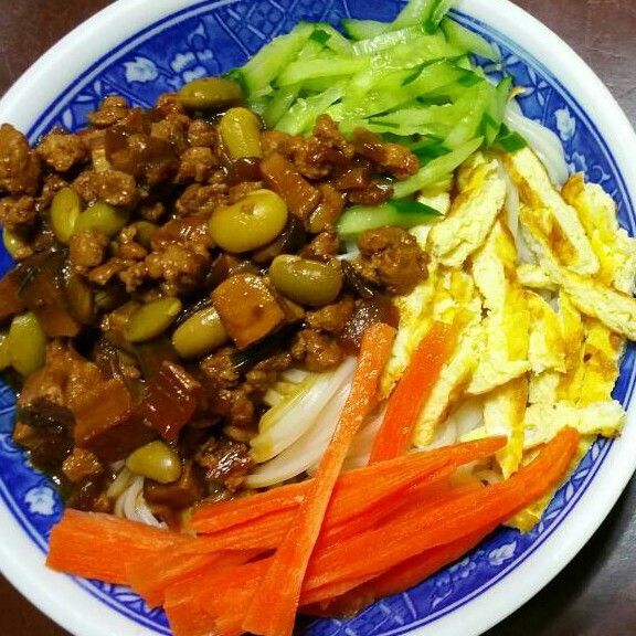 炸醬麵 ((輕鬆簡單)) : 小芬蔡一起做