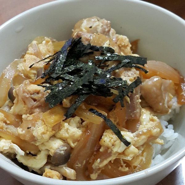 十分鐘快速料理-親子丼 : 陳嘉鎂一起做