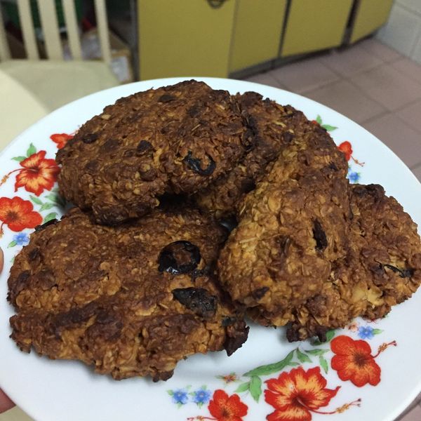 燕麥堅果葡萄餅乾（小烤箱版）：愛上手做的烘培琳 一起做