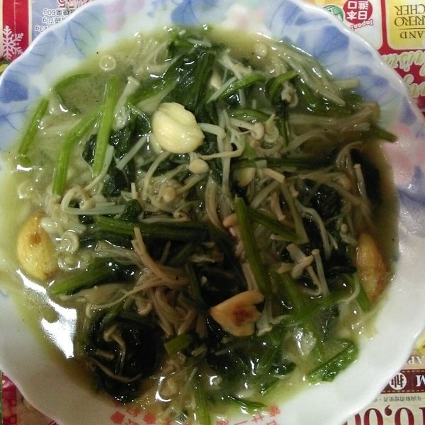 菠菜炒金針菇 : Zheng Hanhan一起做