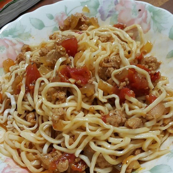 茄汁肉醬義大利麵 : 陳嘉鎂一起做