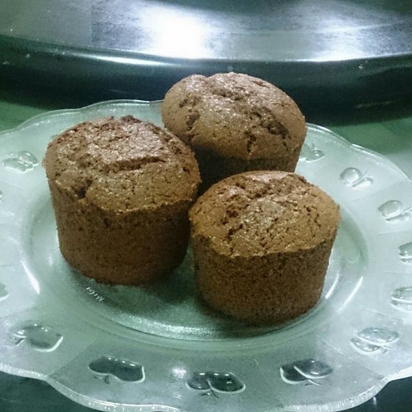 巧克力海綿蛋糕：林妤珊 一起做