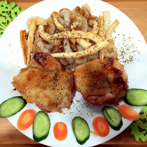 嫩煎雞腿肉 : Cherry  Liu一起做