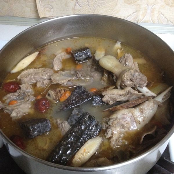 簡易麻油燒酒雞：Chiann Chang 一起做