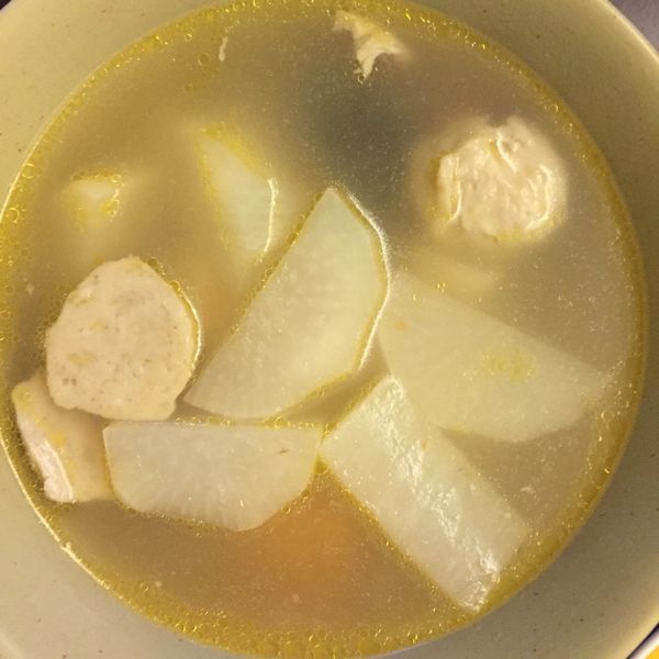 蘿蔔蕃茄湯。大同電鍋版 : 李靜美一起做