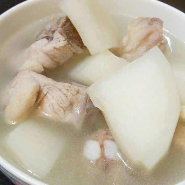 蘿蔔排骨湯 : Shisheng  Yang一起做