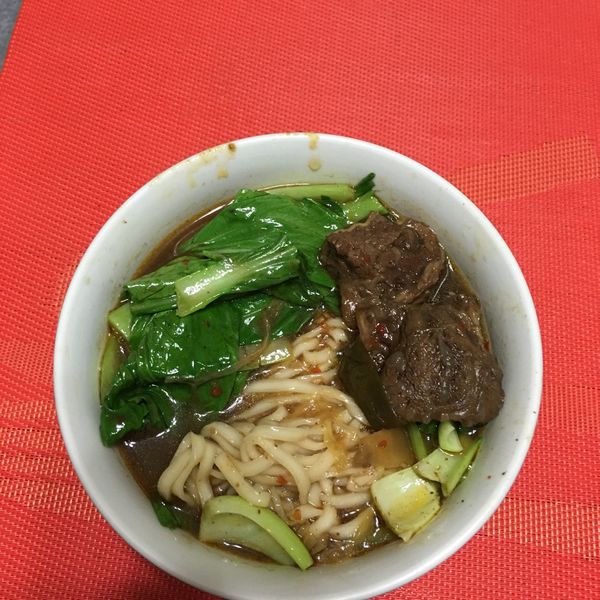 紅燒番茄牛肉麵_電鍋料理 [18食堂] : Jill  Pola一起做