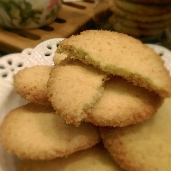 椰香杏仁餅乾 : Yufang Chen一起做