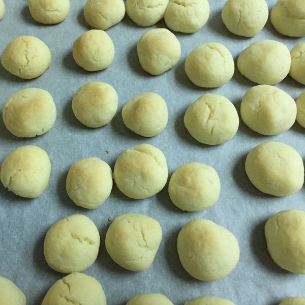 入口即溶雪球餅乾：莎拉 一起做