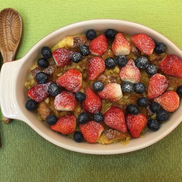 蜜糖吐司莓果麵包布丁 : Mina Liao一起做