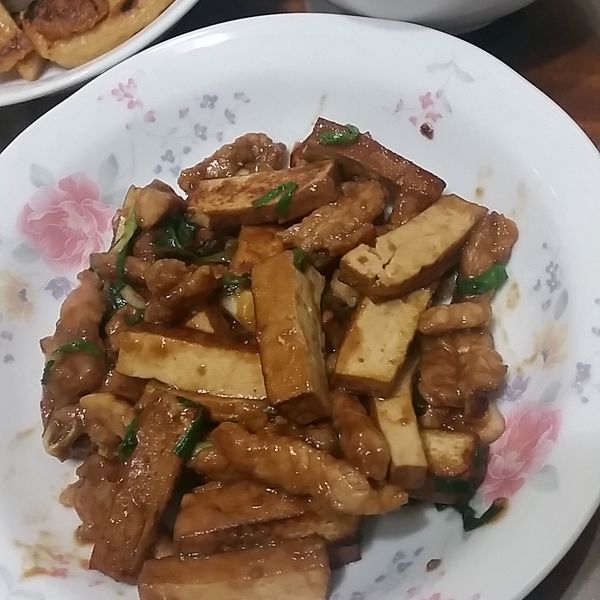 豆干炒肉絲 : Sheila Pan一起做