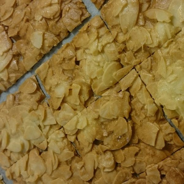 杏仁薄餅 : 羅耐倫一起做