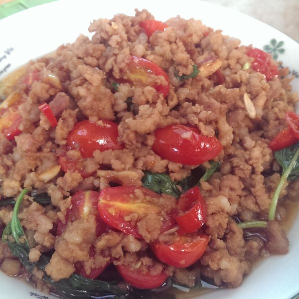 扒完三碗飯! 泰式打拋豬 食譜 : 林育瑩一起做