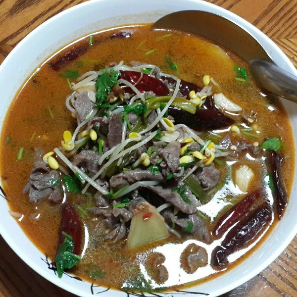 【水煮牛肉】鹹香麻辣一味不少:Nini Pig 一起做