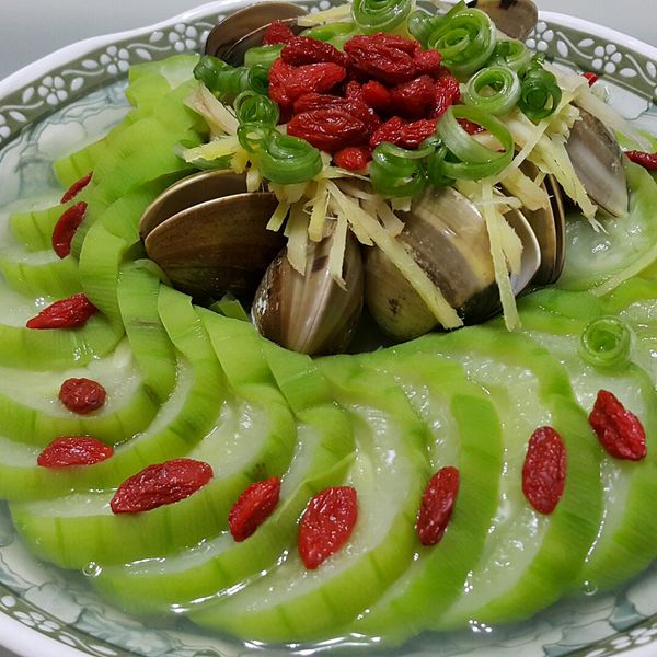 清蒸蛤蜊絲瓜：周梅宜 一起做