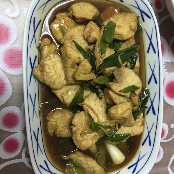 蒜苗炒鯊魚 : 宜璘一起做