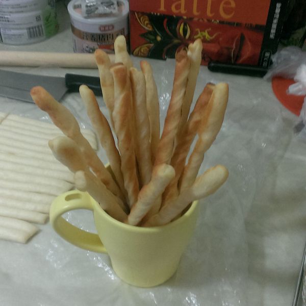 起司麵包棒【健康酥脆的小點心】：劉淑貞 一起做