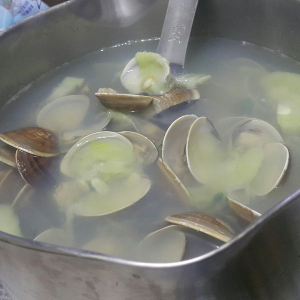 絲瓜蛤蜊湯：佩佩 一起做