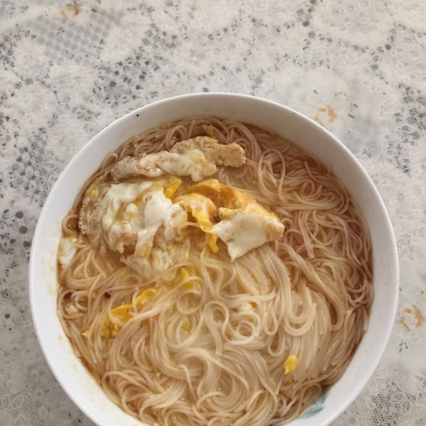 麻油雞蛋麵線 : 梁小綿一起做