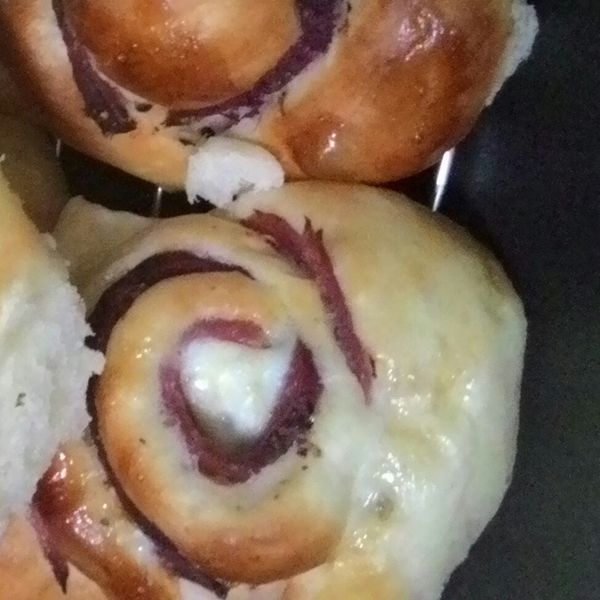 免揉火腿玫瑰花麵包【博客原味條狀火腿】:晴 一起做