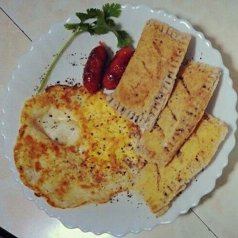 鮪魚洋蔥派【滿分早點×桂冠沙拉】：身為一個吃貨的幸福 一起做