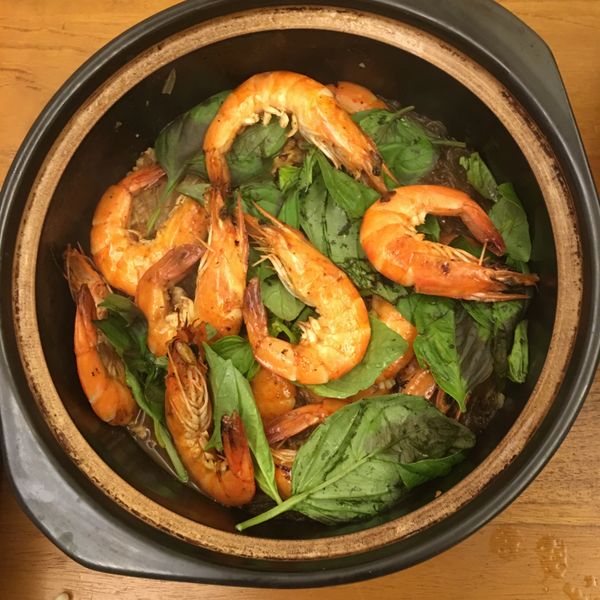 沙茶蒜香鮮蝦煲：Carrie Chen 一起做