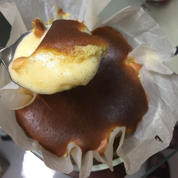 半熟蜂蜜凹蛋糕:Celia 一起做