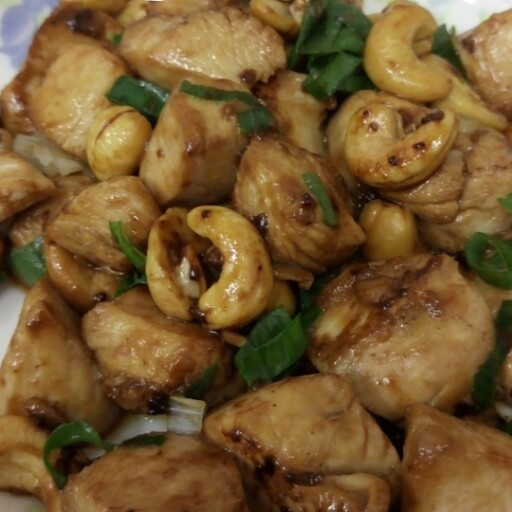 蜜汁腰果雞丁：仙人掌 一起做