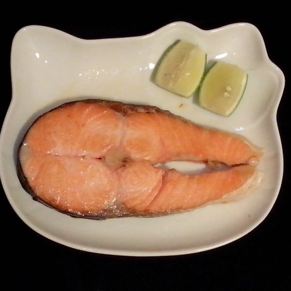 香煎鮭魚：陳亭如 一起做