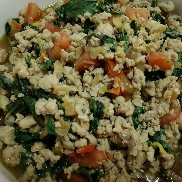 扒完三碗飯! 泰式打拋豬 食譜 : 婷妹一起做