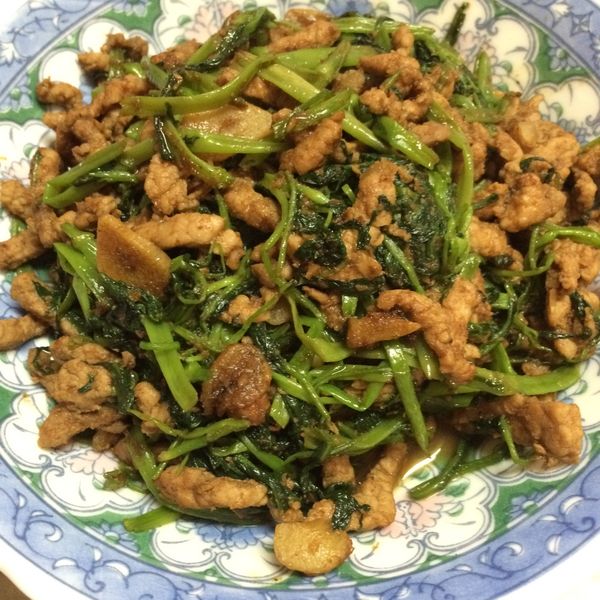 ~空心菜沙茶炒牛肉~ : Jennifer Lo一起做