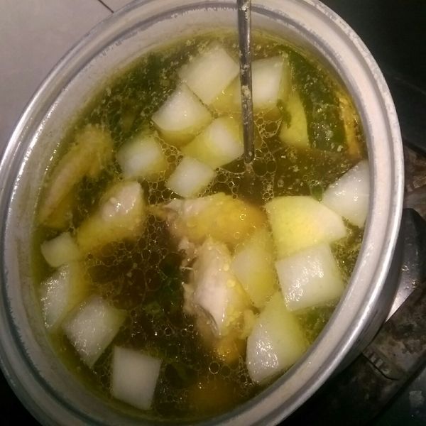 剝皮辣椒雞湯 : TU Chen一起做