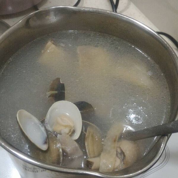 蒜味蛤蜊鮮雞湯 : 張在田一起做