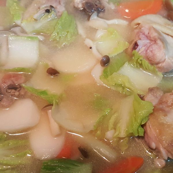 肉桂打噴嚏｜和風味噌雞肉菇菇湯：Cherry Wang 一起做