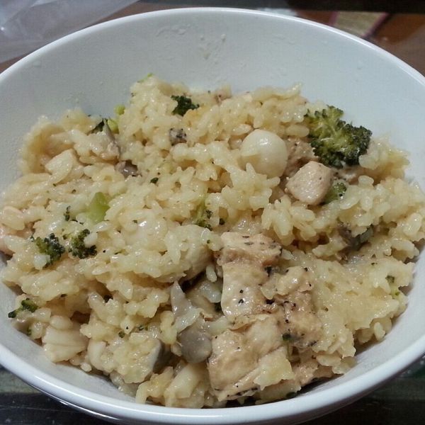 【電鍋食譜】野菇雞肉炊飯：Ning 一起做