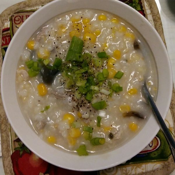 皮蛋玉米瘦肉粥 : Anita Hsieh一起做