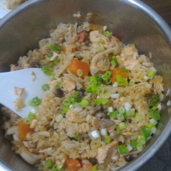 鮭魚菇菇炊飯(電鍋版) : 張在田一起做