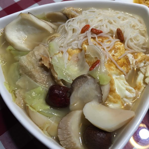 [麵食]麻油蛋麵線 : Tracy Su一起做