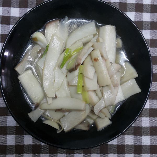 蔥爆杏鮑菇 : 李心妤一起做