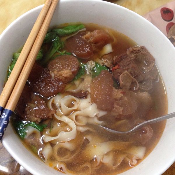 『零失敗』新手也會的紅燒牛肉麵 : 台灣人妻在上海一起做