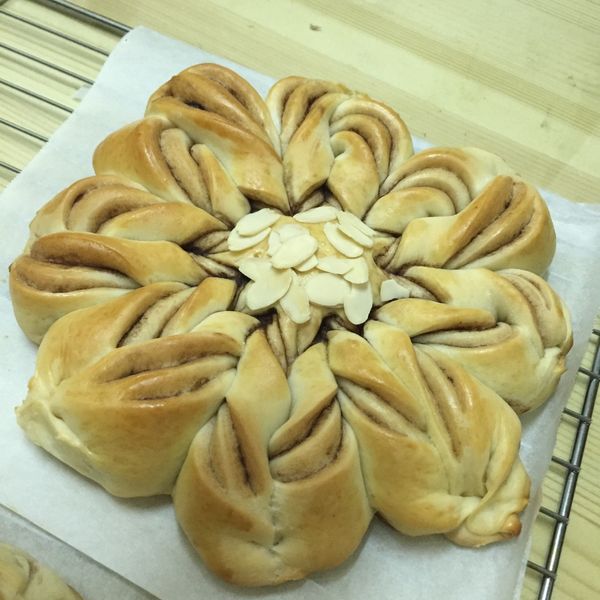 Nutella巧克力雪花星星麵包 : 王其一起做