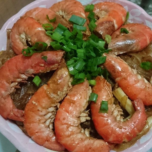 鮮蝦沙茶粉絲煲：May Yang 一起做