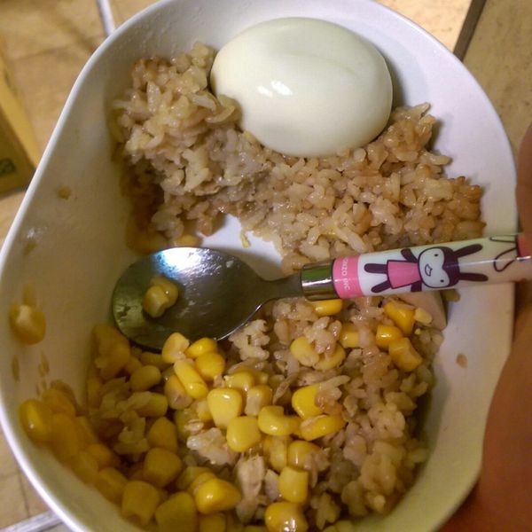 史上最懶電鍋飯之一~鮪魚美乃滋電鍋飯:Avon. 一起做