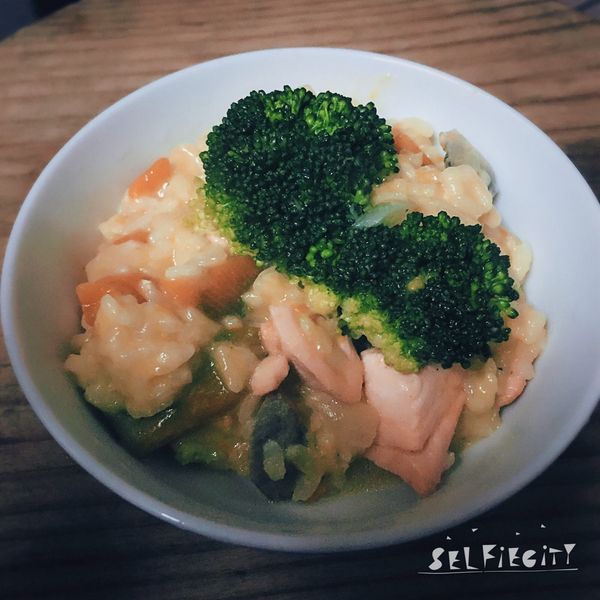 奶油鮭魚燉飯 : 馮雪綺一起做
