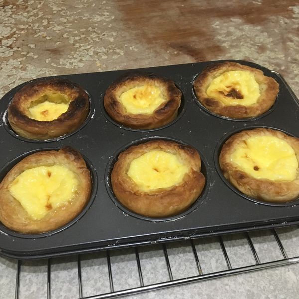 偷呷步葡式蛋塔 : Sandy Chen一起做