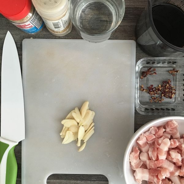 蘿潔塔滷肉。 : Fei一起做