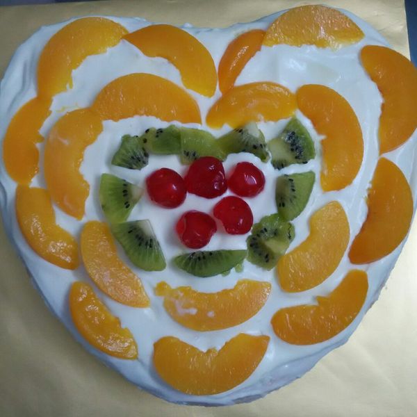 芒果草莓奶油蛋糕(圖解) : Ling Hui Phang一起做