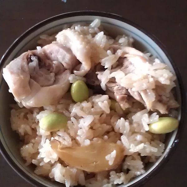 「我的廚房小心機 – 麻油雞肉飯」：Arisa Yang 一起做