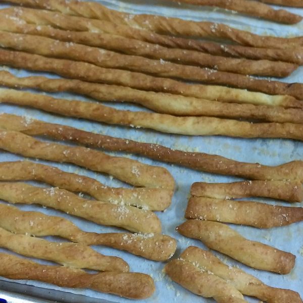 起司麵包棒【健康酥脆的小點心】：朱欣諭 一起做