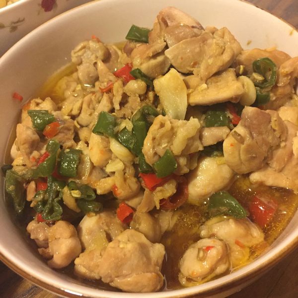 打拋雞丁--比打拋豬好吃100倍!：鄭命命 一起做